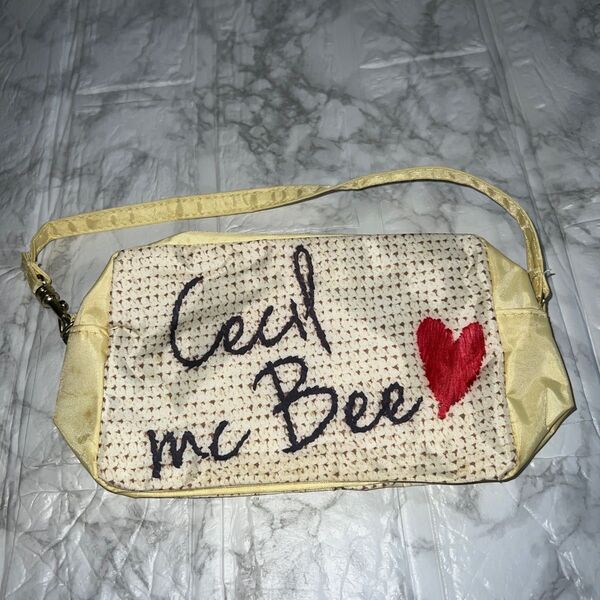 【数回使用美品】CECIL Mc BEE セシルマクビー マチ有りマルチポーチ