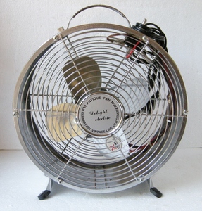 * RETRO / old electric fan [ moveable goods ] *
