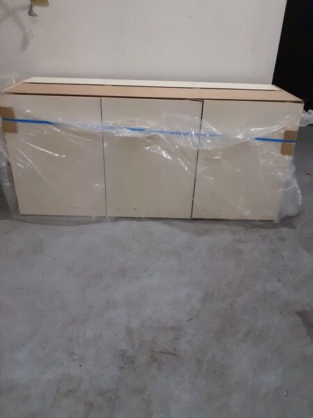 吊り戸棚になります。