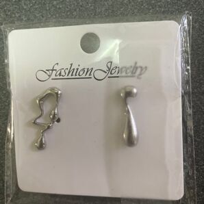 新品 ピアス 雫モチーフ ピアス シルバーカラー 個性的 可愛い かわいい kawaii★大好評★333円服シリーズ★