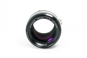 【美品】動作◎ ニコン Ai-s Nikkor 85mm F2 オールドレンズ