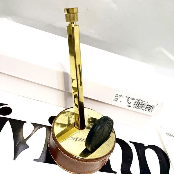 送料込●レア新品●元箱付 Vivienne Westwood 真鍮製ボールペン&ペン立て&消しゴム スタンド ヴィヴィアン ウエストウッド ビビアン