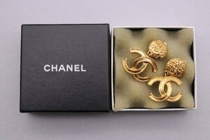 【中古美品】CHANEL ヴィンテージ シャネル 95A スイングデザイン COCO イヤリング アクセサリー アンティーク ゴールド 箱付【漂亮】1円～