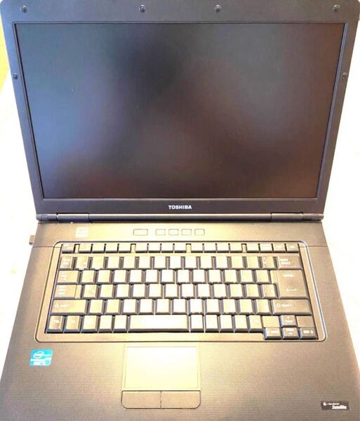 【上級者向キーボードJK】液晶美品 画面大きめPC メモリ4GB DVDドライブ付 ストレージなし 送料無料