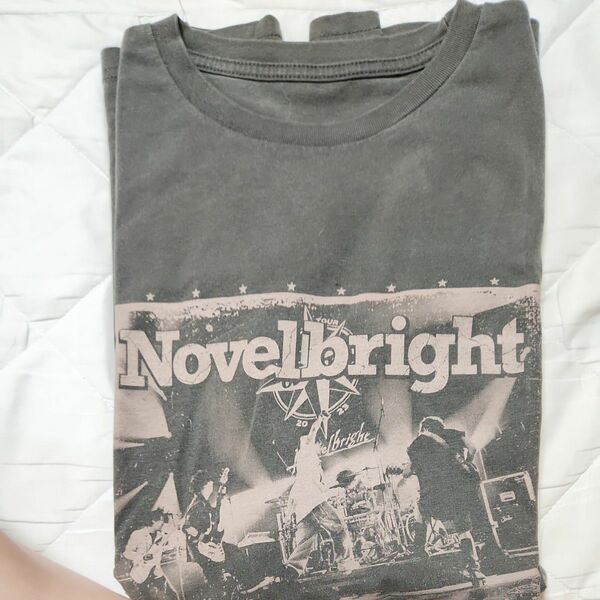 Novelbright LIVETシャツ