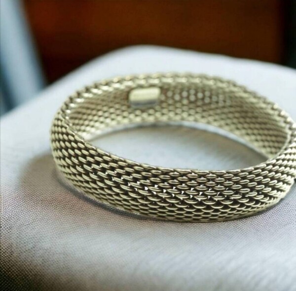 素敵なメッシュスタイルバングル ブレスレット シルバー SILVER925 TIFFANY&Co. ティファニー ご希望の方にティファニーの箱をお付け