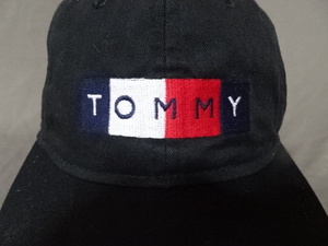  激レア USA購入 人気アメカジブランド トミーヒルフィガー【tommy hilfiger】シンプルデザイン ロゴ刺繍入りキャップ 黒 中古品