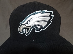 激レア USA購入【NEWERA】【59FIFTY】NFLアメフト フィラデルフィア イーグルス 【Philadelphia Eagles】 ロゴ刺繍入りキャップ 中古良品