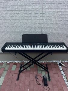 YAMAHA P-80 электронное пианино 