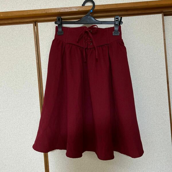 スカート　赤