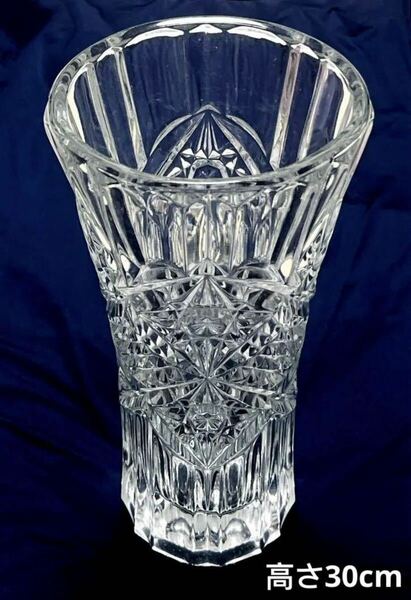BOHEMIA ボヘミア　クリスタル　切子　高さ30cm　大きいガラス花瓶　花器
