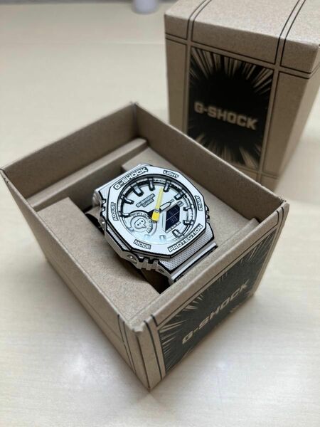 G-SHOCK MANGA / WHITE / GA-2100MNG-7AJR CASIO カシオ G-SHOCK 腕時計