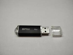 4GB　SILICON POWER　USBメモリー　フォーマット済み　メモリーカード　