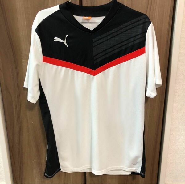 PUMA プーマ サッカープラクティスシャツ フットサル スポーツ Tシャツ メンズ 白 赤 黒 半袖 L ロゴ ユニセックス