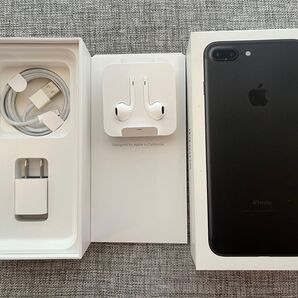 iPhone 7 plus の 箱と付属品 Apple
