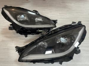【新品 未使用】GR86 ZN8 LED ヘッドライト ヘッドランプ 左右セット 純正 ブラック 打刻YA トヨタ ハチロク KOITO 100-6046H