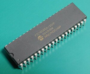 Microchip PIC16C65A-20/P [管理:SA962]