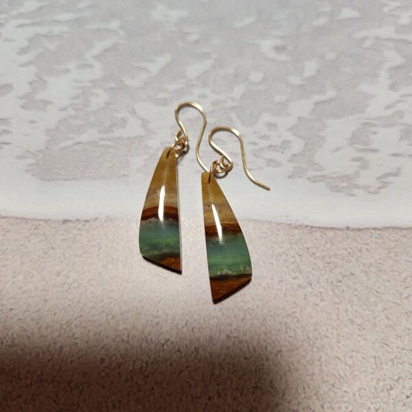 オパライズドウッド ピアス ハンドメイド 天然石ピアス