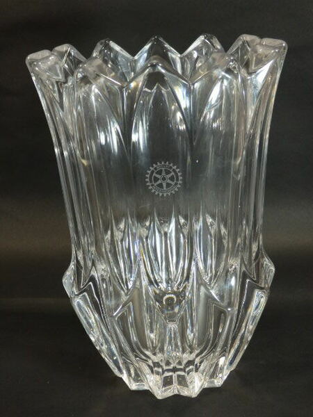 HT◇クリスタルガラス ガラス製 ROTARY INTERNATIONAL 花瓶 花器 花入 フラワーベース 高さ約21㎝