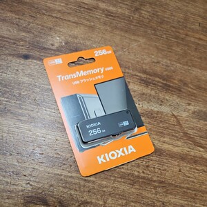 新品☆ KIOXIA キオクシア USBフラッシュメモリ U365 256GB KUS-3A256GK TransMemory