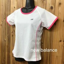 〈new balance〉ニューバランス◇レディース size M / ホワイト 半袖 Tシャツ トップス ロゴプリント 再帰反射 速乾素材 スポーツウエア_画像1