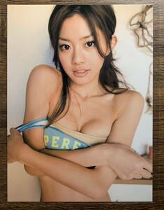 【厚手ラミネート加工】さとう里香　水着　A4変サイズ　雑誌切り抜き 4ページ Friday 2008 06 13 【グラビア】-i05 0603