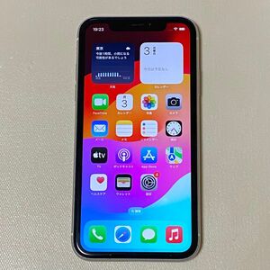 iPhone11 128GB ホワイト　Softbank SIMロック解除 訳あり