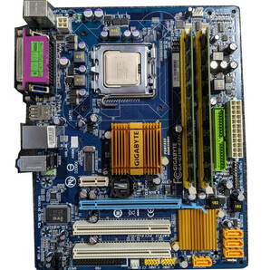 【中古】GIGABYTE G31M-ES2L + CPU(Q8200)メモリ(2GBx2=4GB)セット