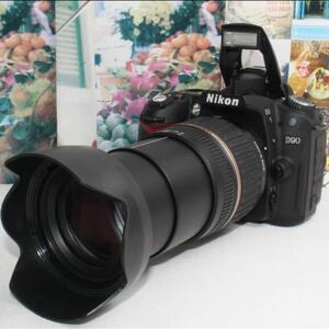 近遠対応の神レンズ&新品カメラバック付きNikon D90