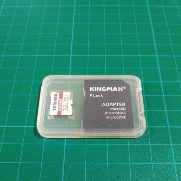 microSDカード 32GB 東芝　