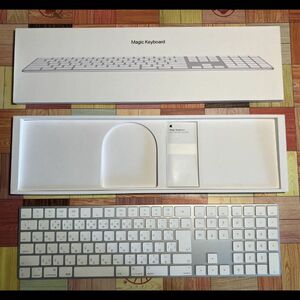 02 Apple Magic Keyboard マジックキーボード　（2017/テンキー付き/A1843）日本語　MQ052J/A