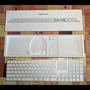 01 Apple Magic Keyboard マジックキーボード　（2017/テンキー付き/A1843）日本語　MQ052J/A