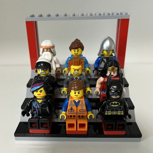 LEGO レゴムービー　ミニフィグ　エメット　ワイルドガール　ルーシー　バッドマン　バッドコップ　おしごと社長　ウィトルウィウス