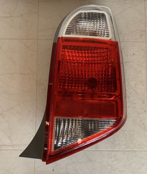 送料無料 JC1 ライフ テールライト 運転席 右 ICHIKOH D099 HONDA 20240607