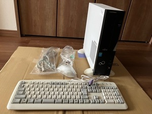 富士通デスクトップパソコンESPRIMO D583/HW