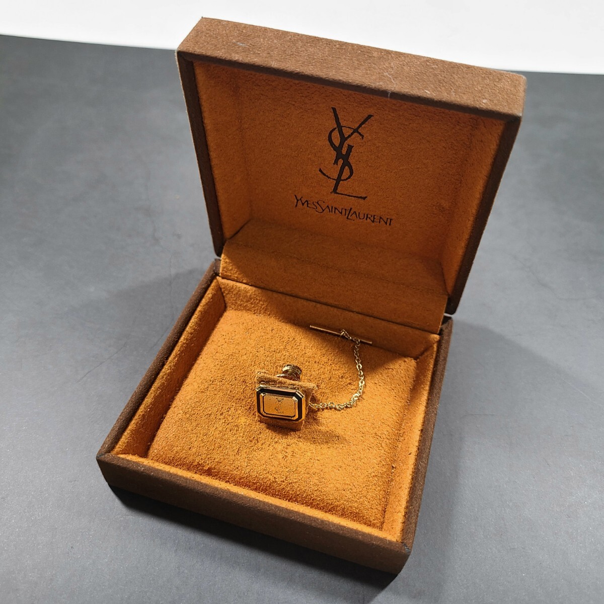Yahoo!オークション -「ysl」(カフス) (メンズアクセサリー)の Yahoo!オークション -「ysl」(カフス) (メンズアクセサリー)の