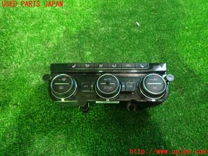 5UPJ-97976066]VW ゴルフ R(AUCJXF)エアコンスイッチ1 中古