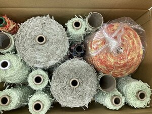 06-05-341 ◎AK ハンドメイド ハンドクラフト材料 糸 毛糸 AVRIL 引き揃え糸 アヴリル　はんぱもの まとめ売り 編み物 未使用品