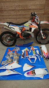 KTM 250EXC TPI SIXDAYS 22年モデル