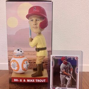 新品 ボブルヘッド人形 スターウォーズ マイク・トラウト&BB8(カード付)