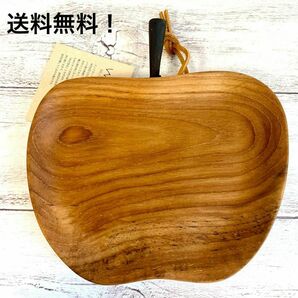 リンゴ　林檎　木　プレート　かわいい木製　皿　ウッドプレート　【新品未使用】①