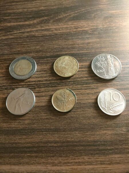 リラ硬貨一式