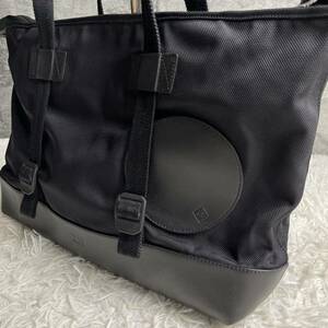  beautiful goods /A4 storage Dunhill latiaru business tote bag handbag shoulder ..AD Logo black black leather nylon dunhill RADIAL PC storage 