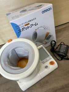 （581）オムロン デジタル自動血圧計HEM-1000 中古 
