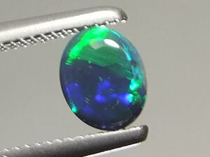 [24697] маленький шарик но neon . цвет светит натуральный black opal разрозненный 0.21ctso-ting память есть 