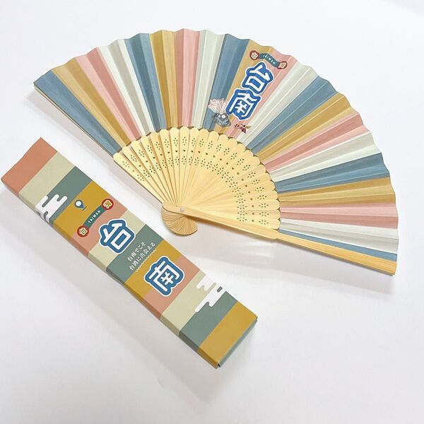 【未使用】扇子 台南 和装小物 夏アイテム 台湾 うちわ せんす 夏 紙タイプ 【新品】