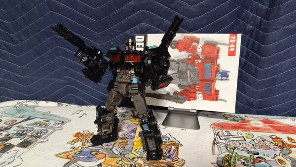 非正規 トランスフォーマー AOYI MECH Dark Commander ネメシスプライム