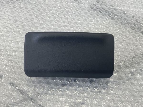 送料込み【良品】H16年 三菱 パジェロミニ H58A 純正 灰皿 MR489307