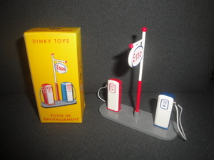 Atlas Dinky Petrol Pumps Stand. repeated . model ~ESSO~ gasoline stand new goods unused goods.