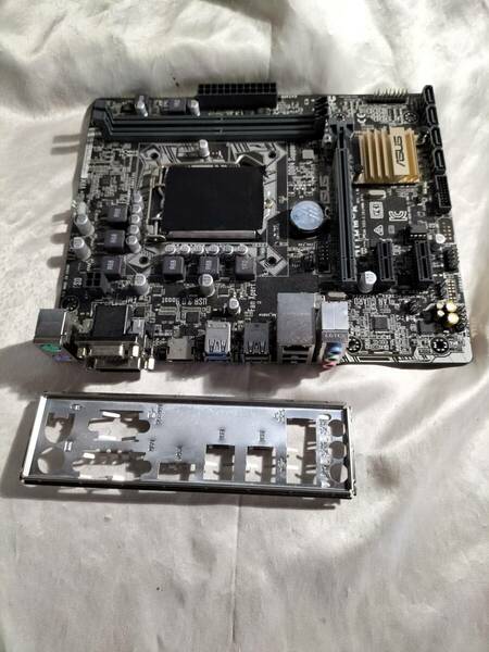 ★ASUS H110M-A LGA1151 H110 MATX●マザーボード②